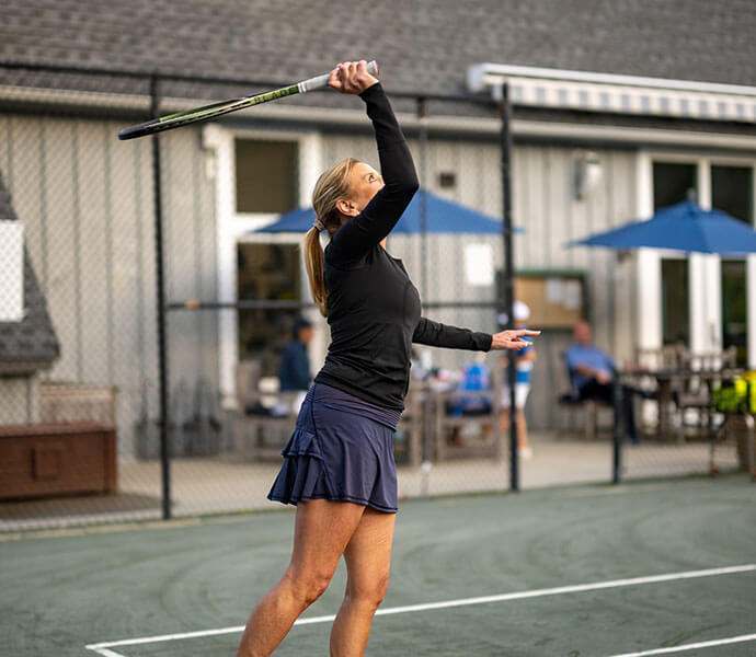 person playing tennis